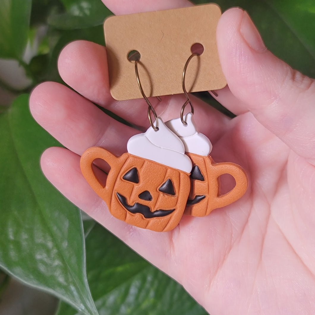 pumpkin spice coffee mugs